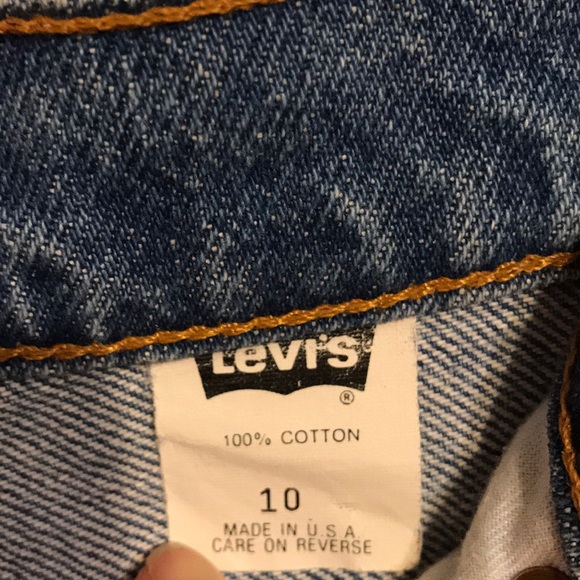Vintage Levi’s mom jeans - Picture 8 of 10